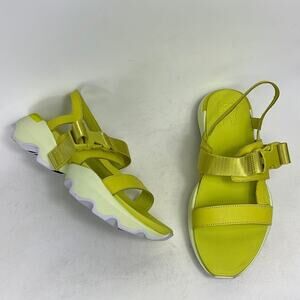 New Sorel Kinetic women’s size 8 neon yellow white athletic athleisure sandals